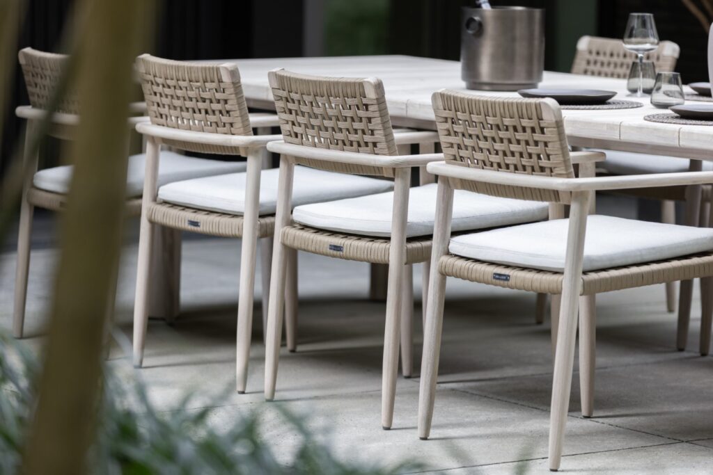 Max en Luuk Lila Tafel 300 x 110 - Image 3